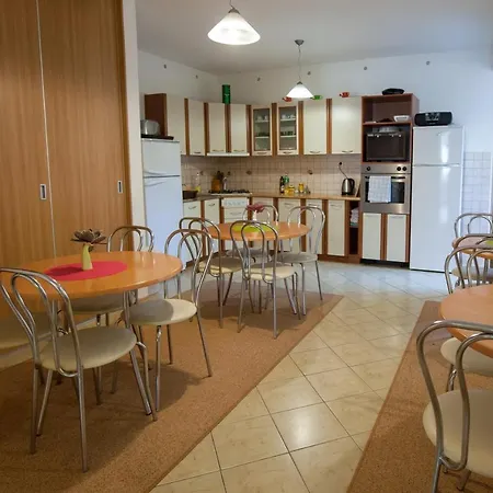 普里瓦朱莉娅旅馆 韦伯夫