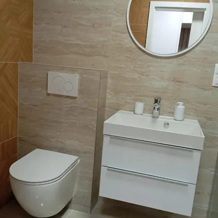 招待所 普里瓦朱莉娅旅馆 3*