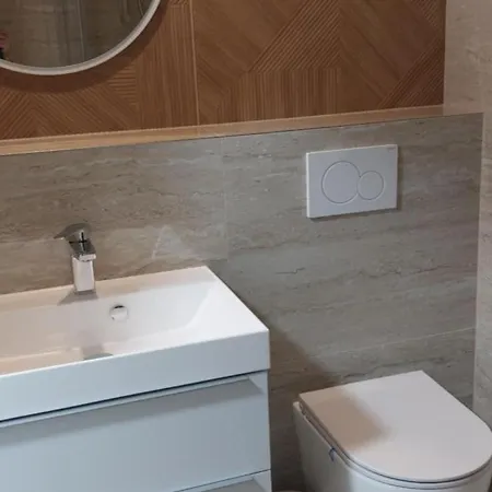 普里瓦朱莉娅旅馆 3*