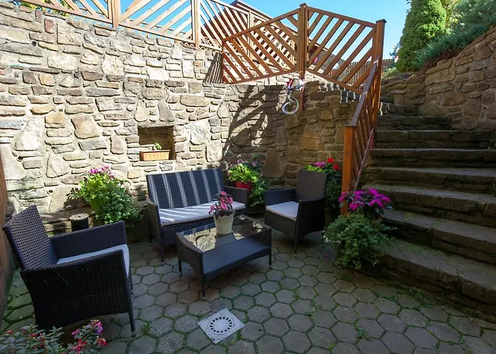 Privat Julia Konukevi 3*