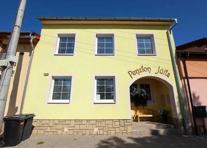 Privat Julia Konukevi 3*