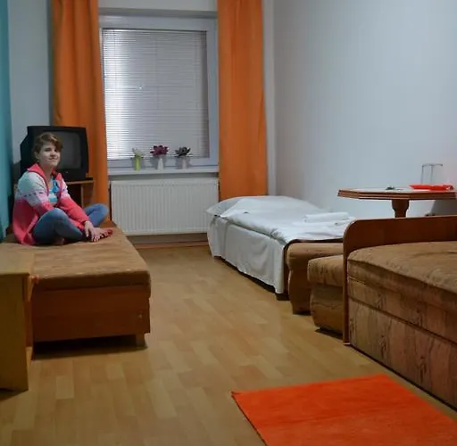 Privat Julia Vrbov