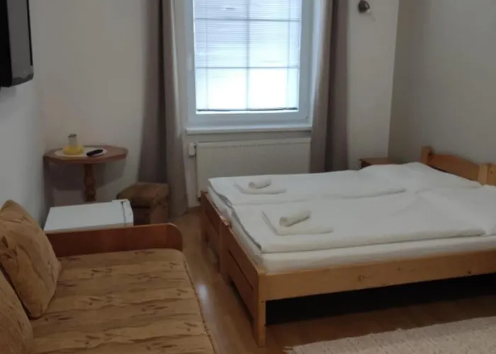 Privat Julia Konukevi 3*